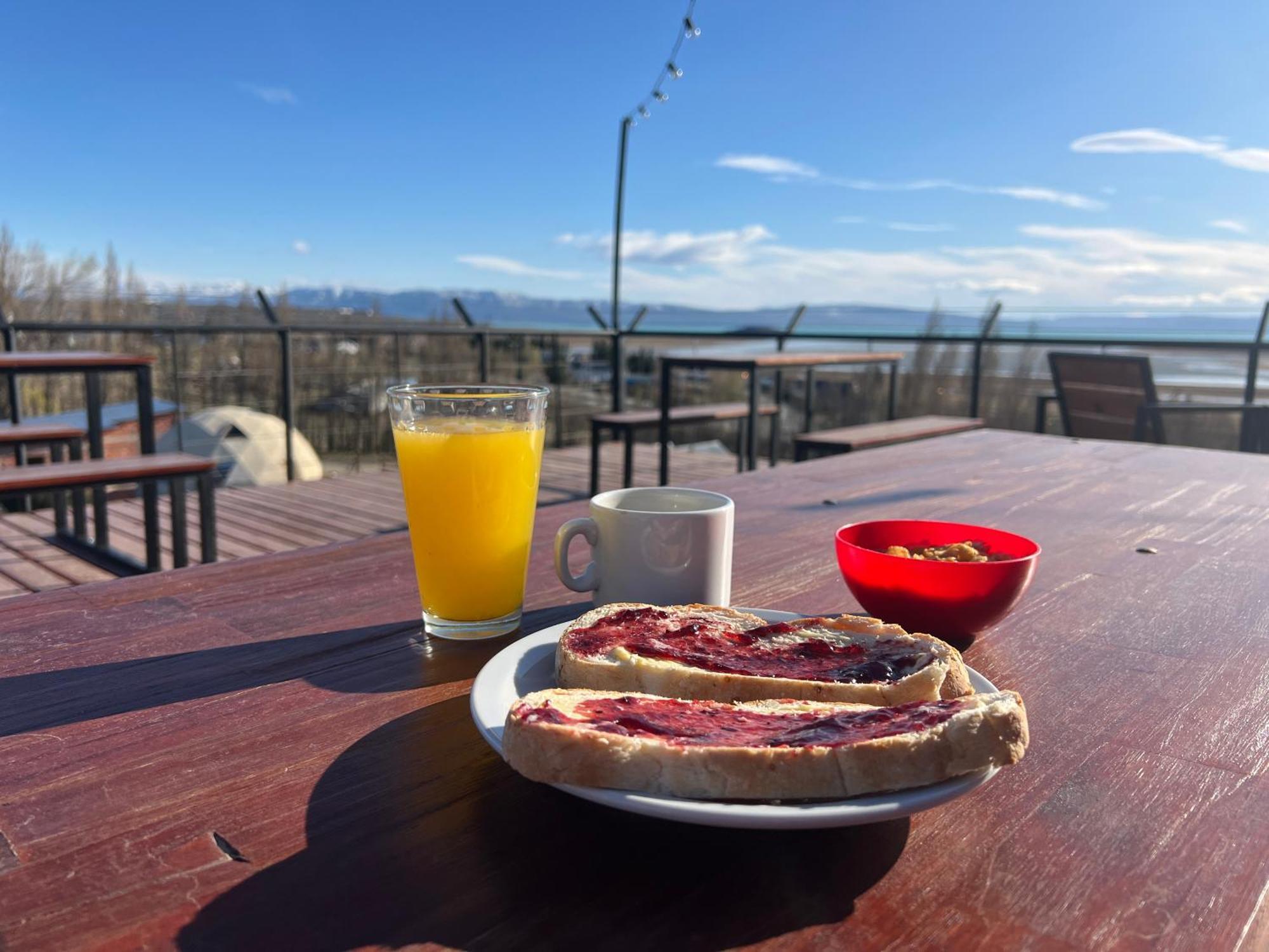 Viajero Calafate Hostel El Calafate Zewnętrze zdjęcie